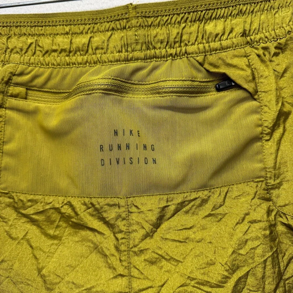 Nike Stride Dri Fit Running Division Shorts Mens XL Pacific Moss Standard Fit - Picture 3 of 11